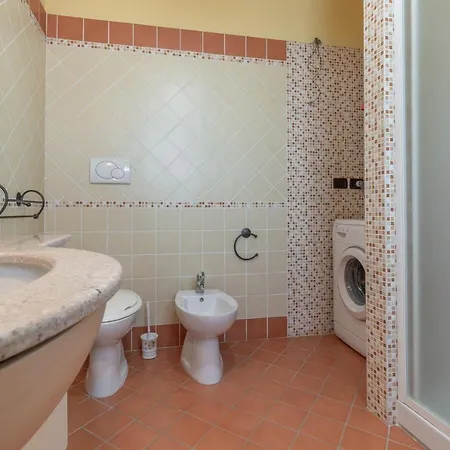 Casa Perla Rossa レカナーティ