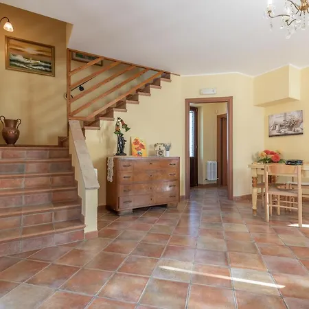 Casa Perla Rossa * レカナーティ